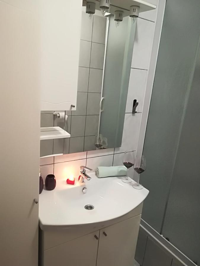 Apartment Nela Baška Voda Extérieur photo