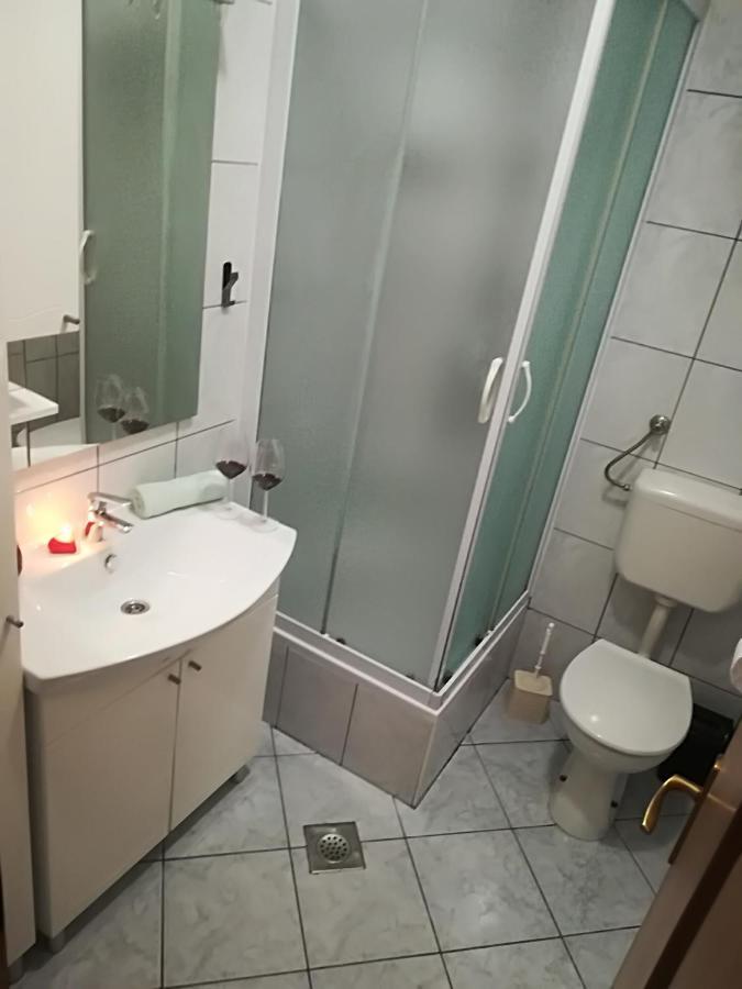 Apartment Nela Baška Voda Extérieur photo